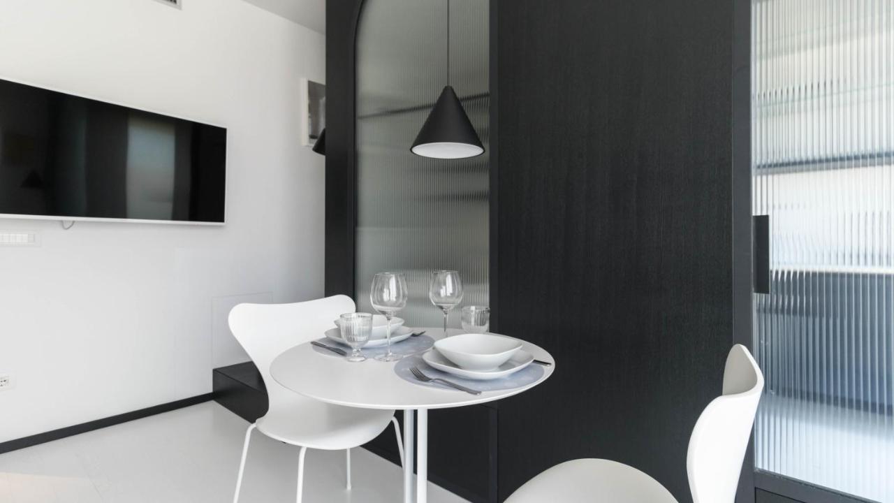 Italianway - Poma 61 B Apartment Milan Bagian luar foto